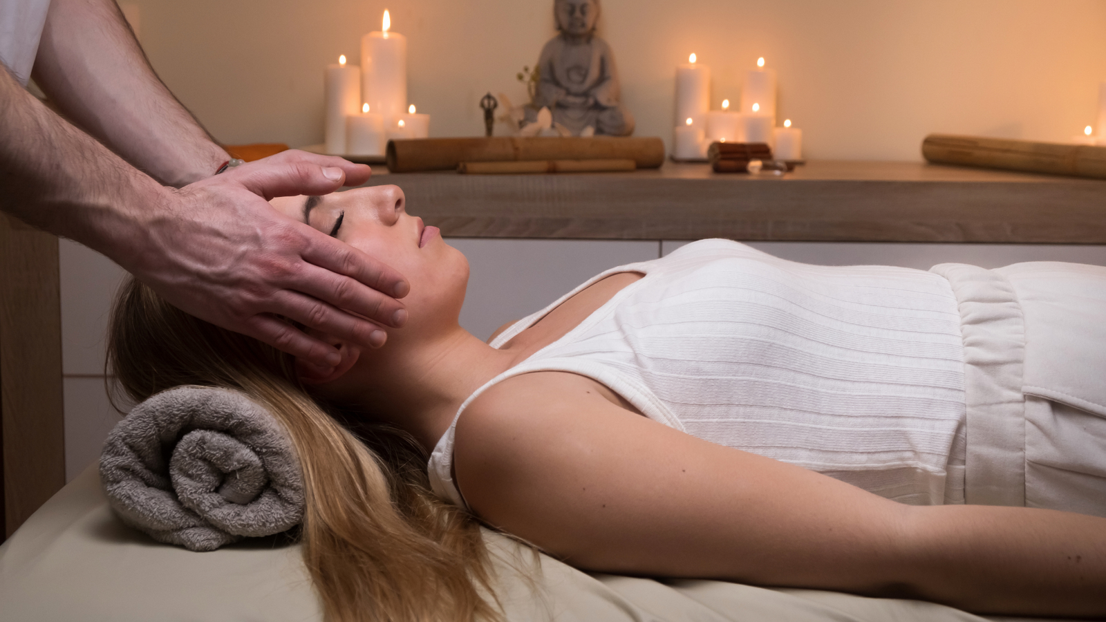 Setting up a professional Reiki Practice - Is it better to work from home or a healing or yoga centre?